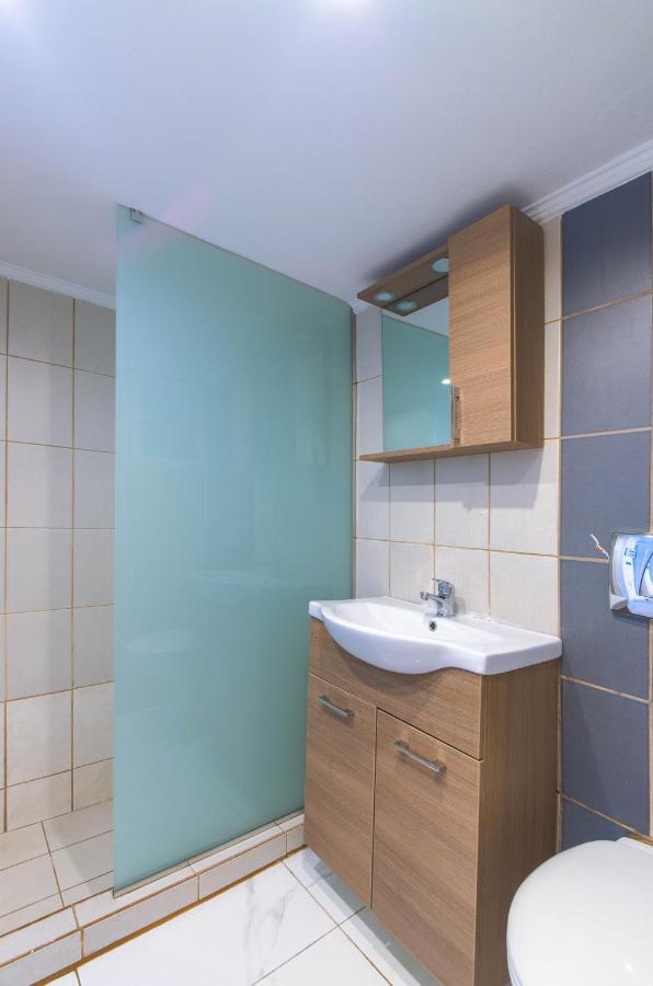 New Renovated 1B Apartment Close To Historic Center Atény Exteriér fotografie
